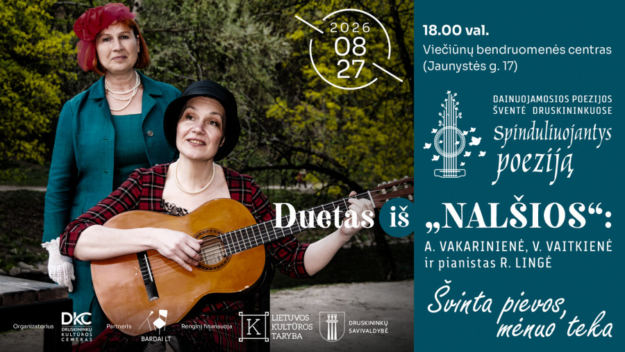 DUETAS IŠ „NALŠIOS“: A. VAKARINIENĖ, V. VAITKIENĖ IR PIANISTAS R. LINGĖ „Švinta pievos, mėnuo teka“