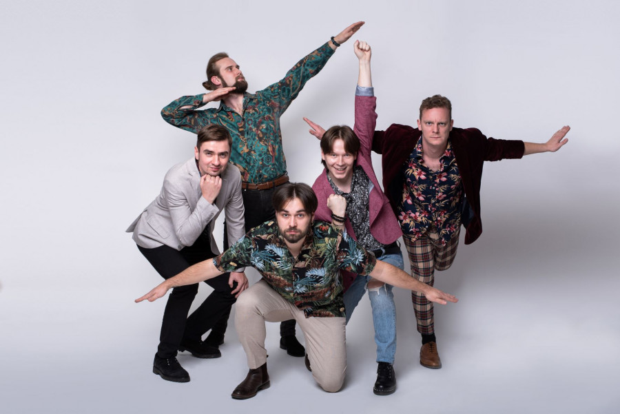 HIPERBOLĖS DAINOS SU GRUPE HUGE SOUL. // KOLONADA